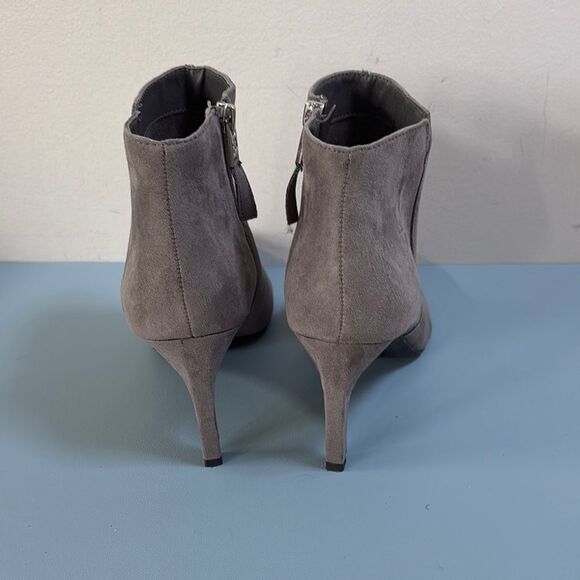 Sam & Libby Gray Suede Ankle Boots Size 9 - Picture 5 of 9